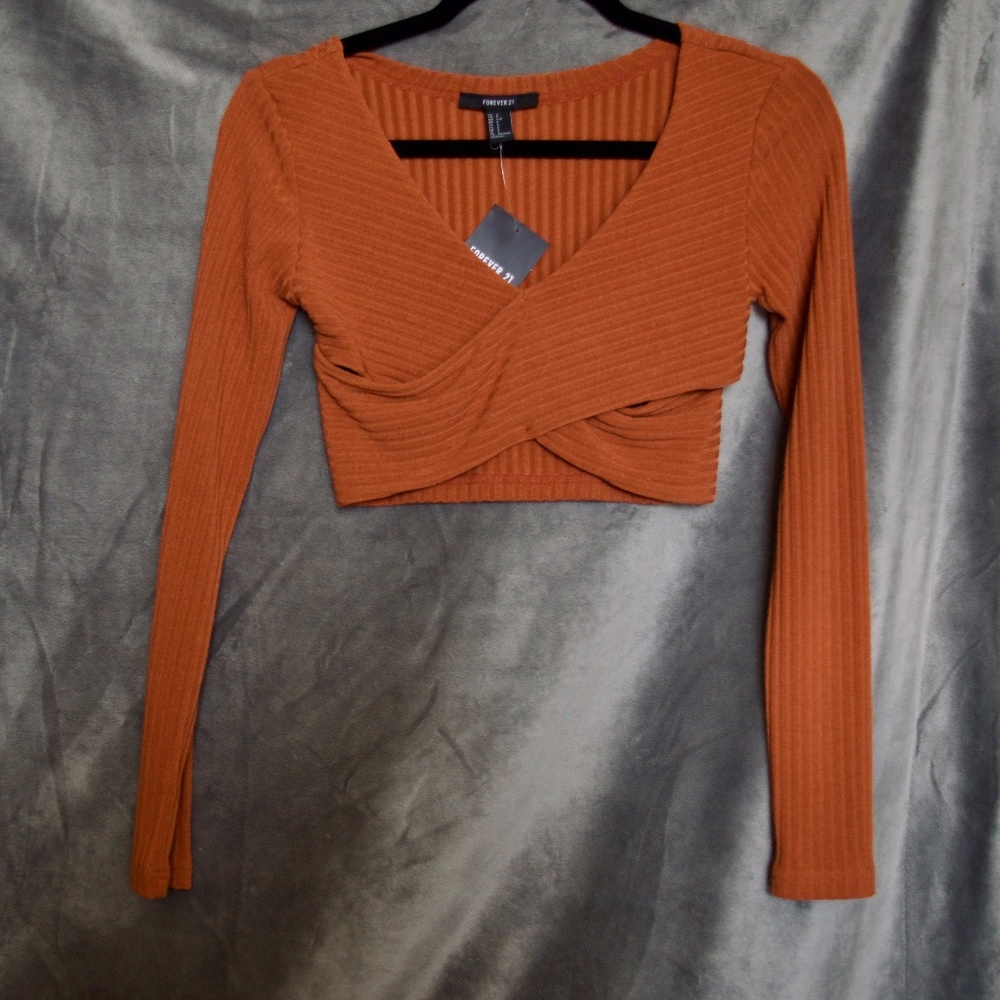 Criss-Cross Cropped Long Sleeve
